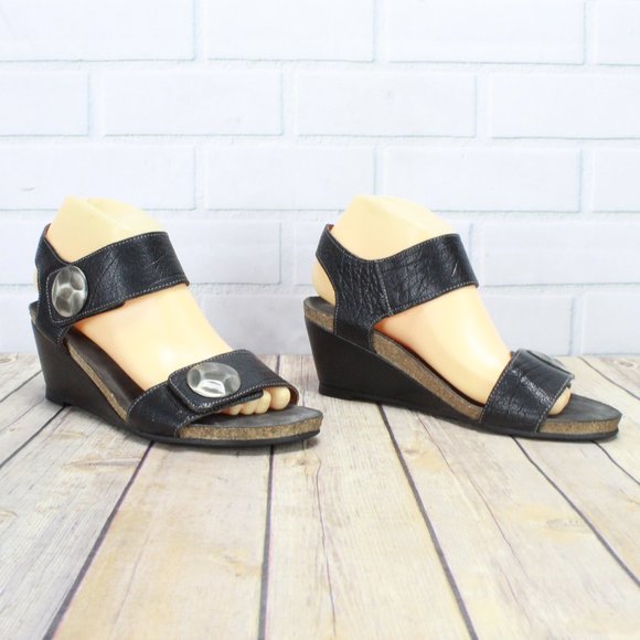 TAOS Carousel 2 Ankle Strap Wedge Sz 39 US 8-8.5 - Picture 2 of 8